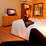 Chara Hotel