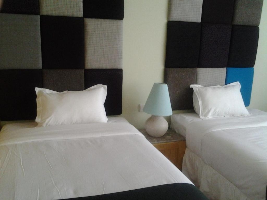 Chara Hotel 2*