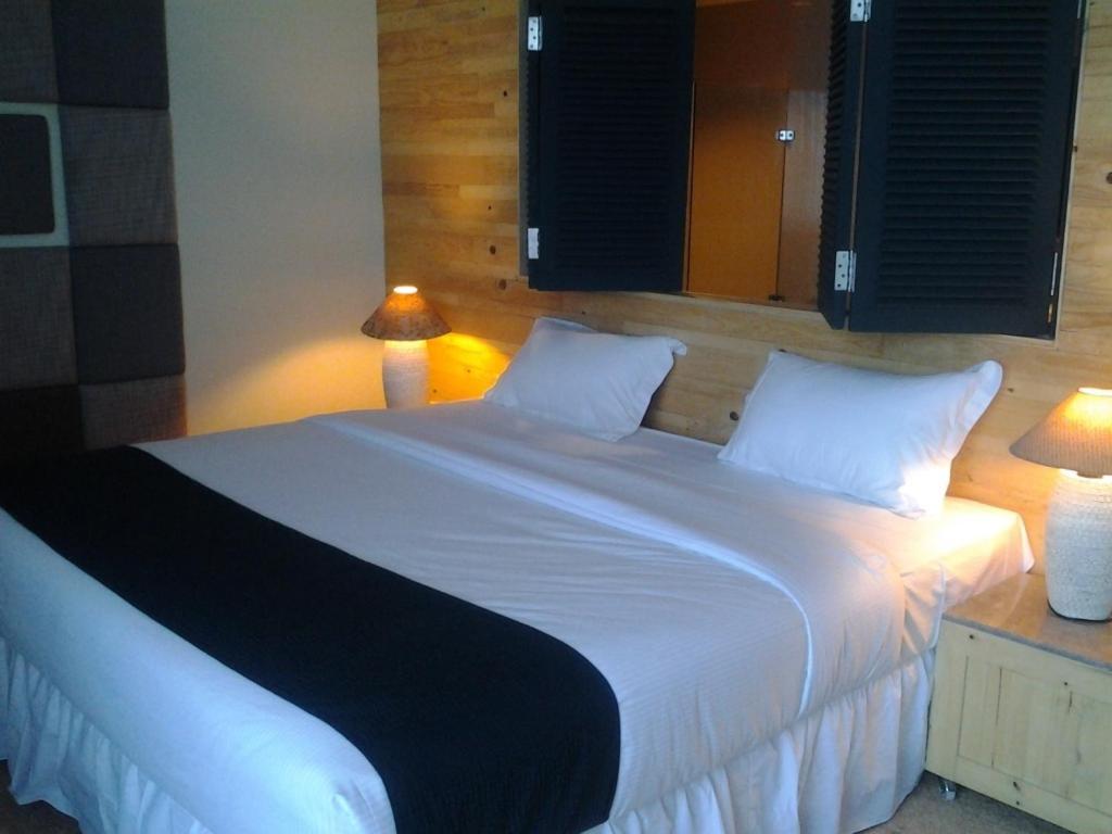 Hotel Chara 2*